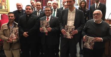 “Tenéis todo nuestro apoyo, tanto el de la Corporación como el mío propio como alcalde”