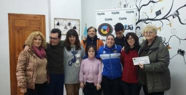 Entrega del cheque Integra-T
