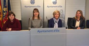 El Ayuntamiento cede un espacio para que Elche Acoge amplíe sus actividades con colectivos en riesgo de exclusión social