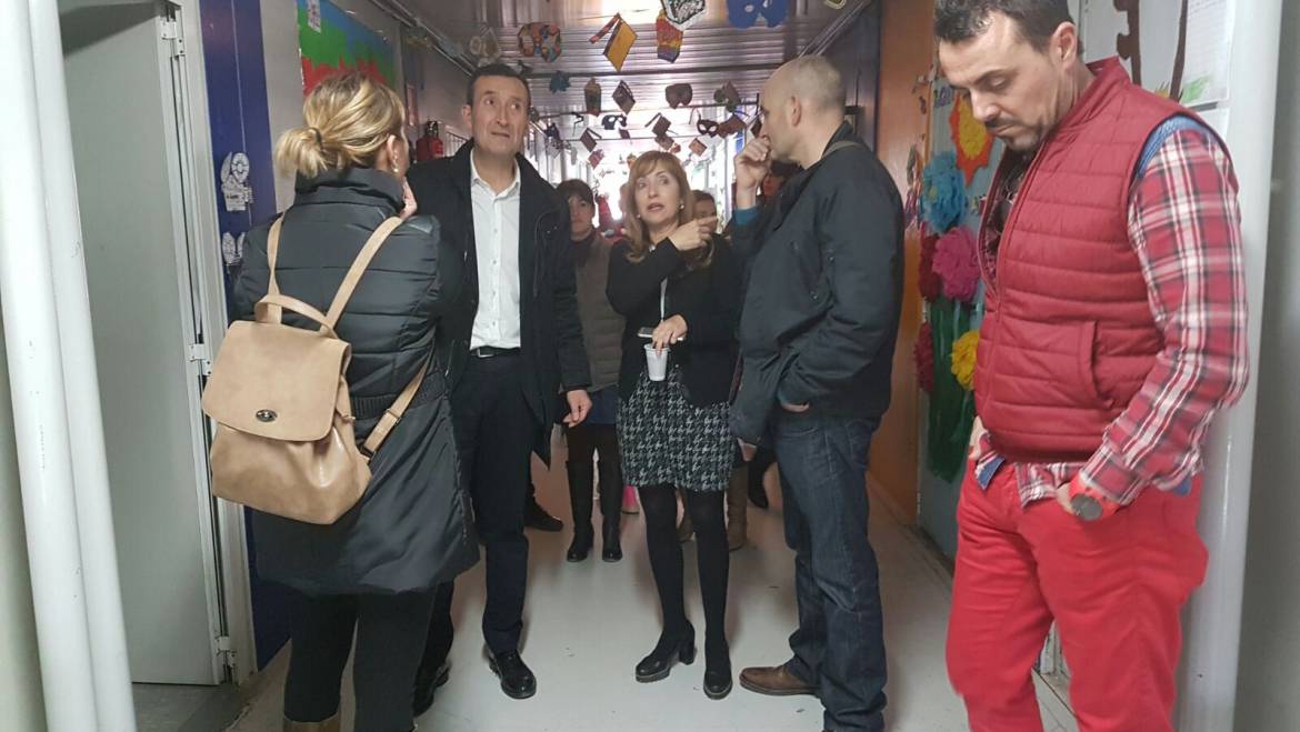 L’alcalde trasllada a la comunitat educativa de les Baies que les obres d’ampliació del centre començaran l’any que ve