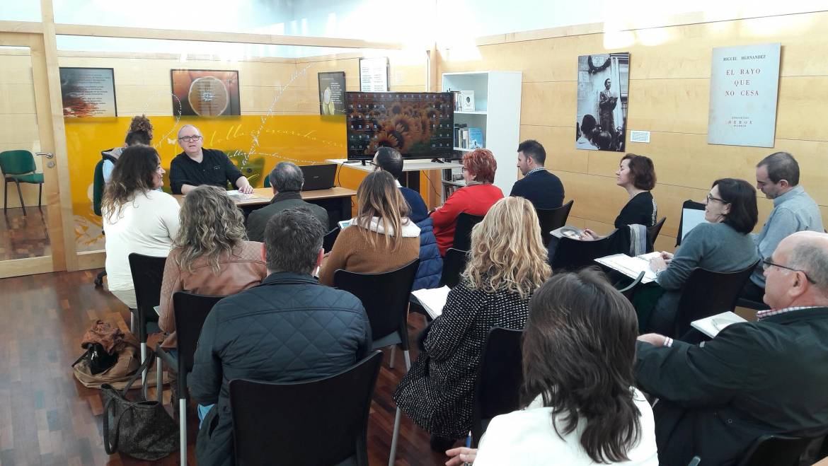 El IVAJ ultima en Elche los preparativos para la “Senda del Poeta”