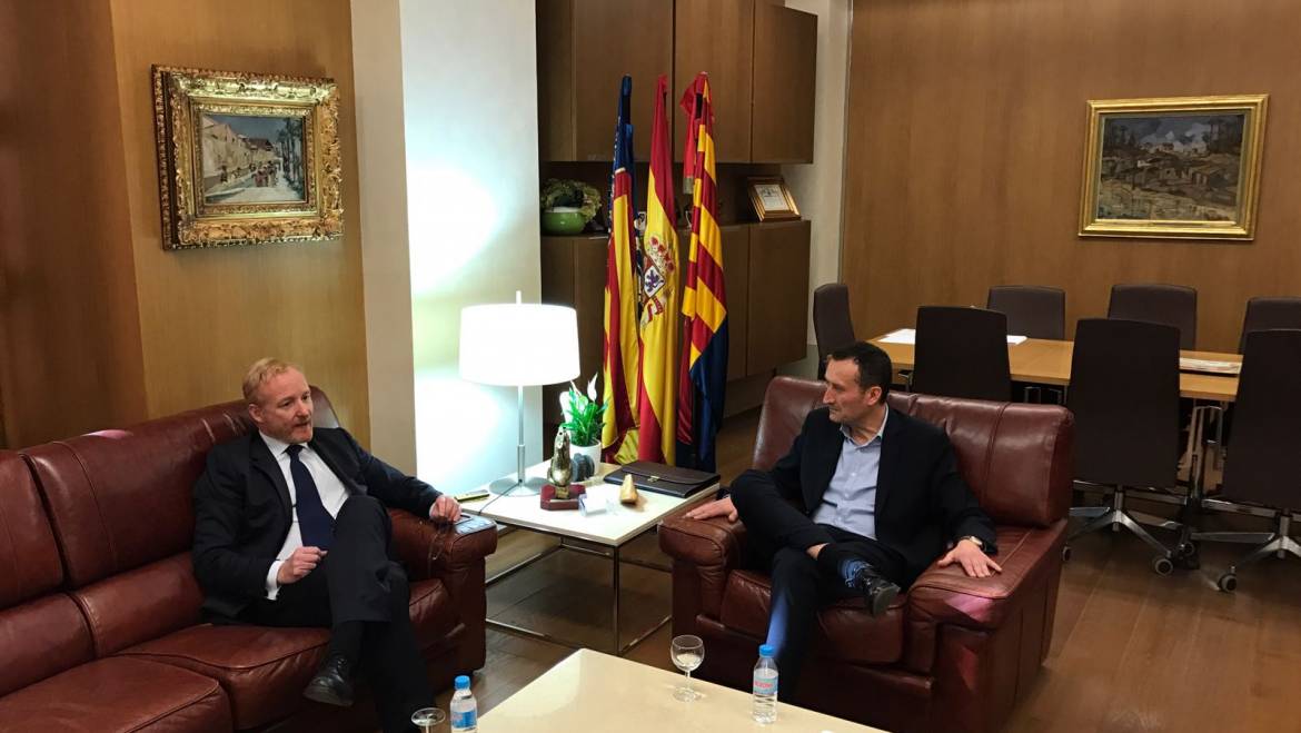 El alcalde de Elche y el director ejecutivo de la EUIPO mantienen un encuentro institucional