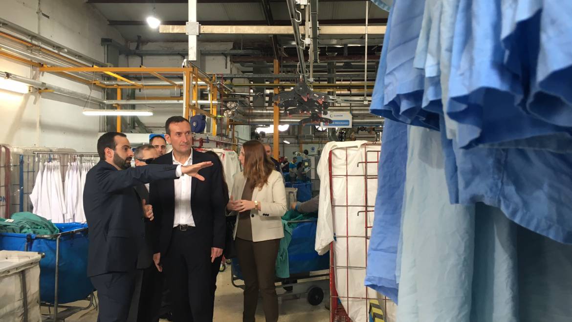 Visita de l’alcalde a la bugaderia de l’ONCE