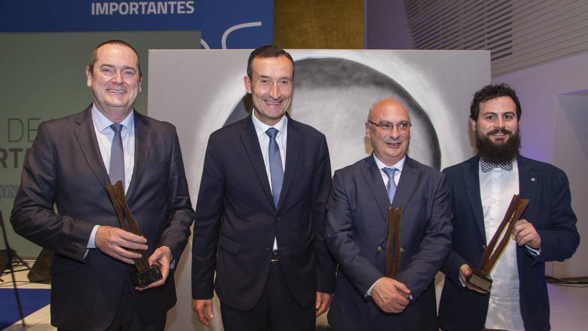 Entrega dels premis “Importantes” del periòdic “Información”