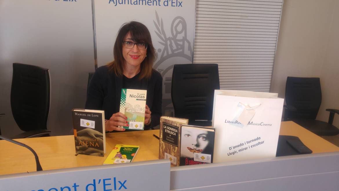 Los libros toman las calles de Elche