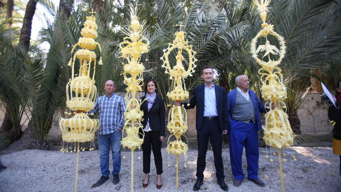 El Ayuntamiento envía las palmas blancas a S.M. la Reina, al Papa Francisco y al presidente del Gobierno, entre otras autoridades