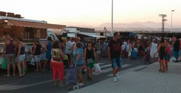 Mercados no sedentario de Arenales del Sol. Martes y viernes