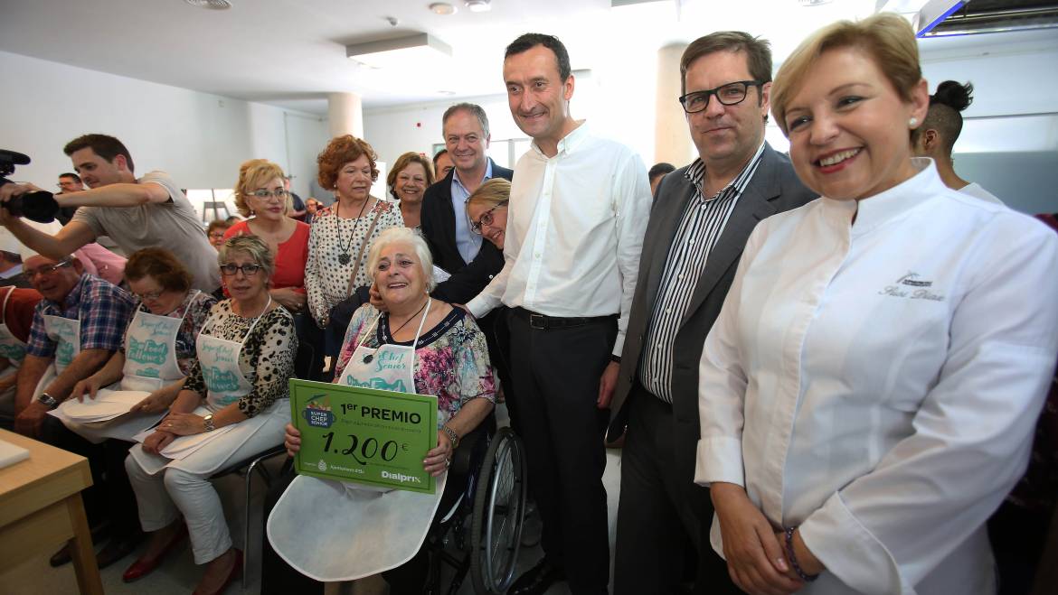 Manuela Clavel guanya el Súper Xef Sènior amb un plat de farinetes de bacallar