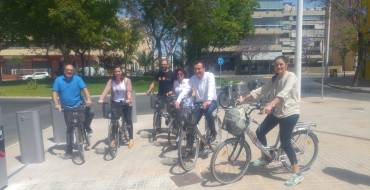 El Ayuntamiento inaugura una nueva estación de BiciElx en la calle Joan Fuster