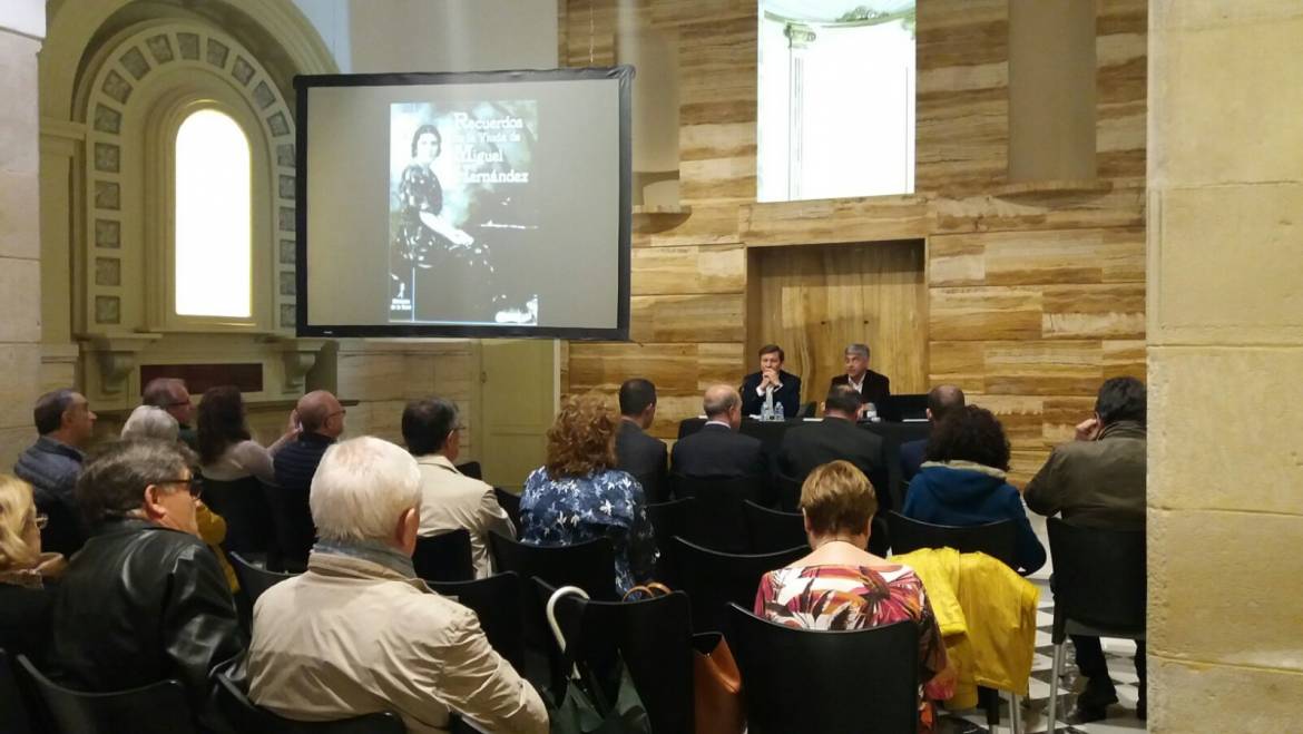El centro cultural Las Clarisas acoge la presentación de las memorias de Josefina Manresa