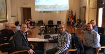 El Ayuntamiento informa a los pedáneos sobre reparto de correos y actuaciones contra el picudo
