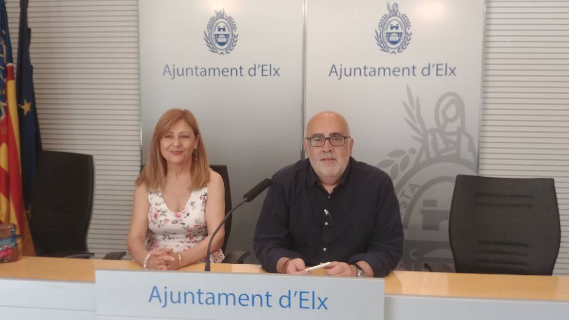 Elx celebra el “Día del Rocío” amb la tradicional Romeria i el “Rosari de l’Aurora”
