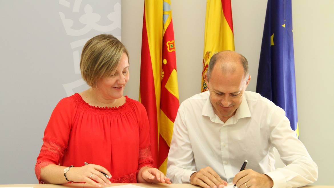 El ayuntamiento firma un convenio para  facilitar la tramitación de las ayudas a la  rehabilitación de viviendas