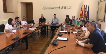 Los grupos municipales, salvo Ilicitanos por Elche, firma la Declaración Institucional para fortalecer los vínculos entre la ciudad y el Camp d’Elx