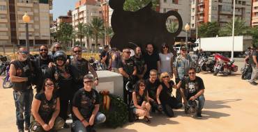 Inaugurado en Elche el monumento al motero