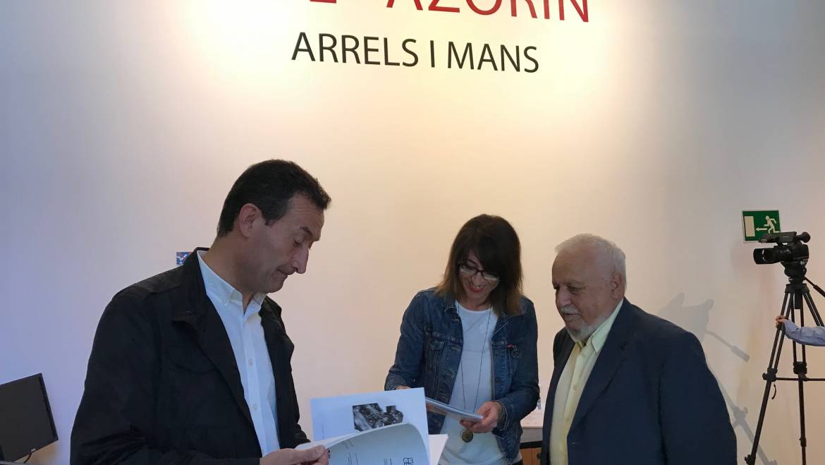 El MACE acoge hasta el 14 de enero la muestra de dibujos de Pepe Azorín “Arrels i mans”