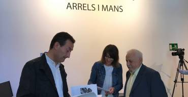 El MACE acoge hasta el 14 de enero la muestra de dibujos de Pepe Azorín “Arrels i mans”