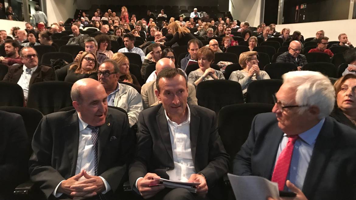 “Sois un sector que cada temporada conjuga conceptos como moda, innovación, adaptación, calidad y modernización”