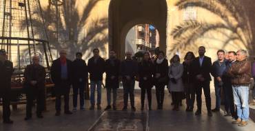 Concentración en la plaça de Baix por otra víctima de violencia de género