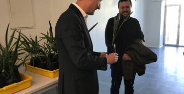 El alcalde y el concejal del Palmeral, Antonio García, visitan las instalaciones del Instituto Tecnológico de la Palmera, donde ya se están montando los laboratorios para ponerlo en marcha