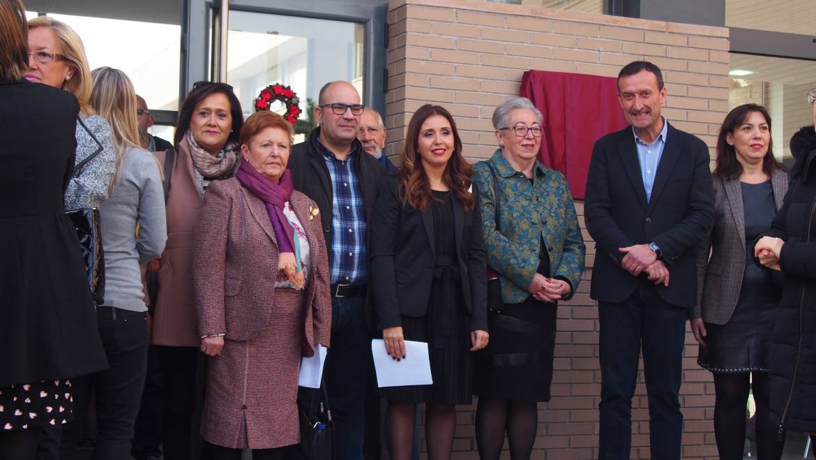 El alcalde inaugura el centro de ASFEME con 40 plazas de residencia y 20 de día para personas con enfermedad mental