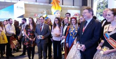 Elche se promociona como destino turístico patrimonial en el Día de la Comunitat Valenciana en FITUR