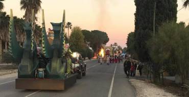 Agente evita atragantamiento en la cabalgata de Matola