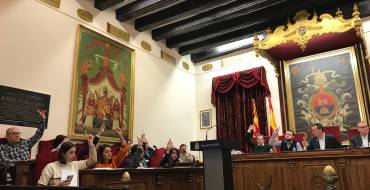 El pleno aprueba por unanimidad la implantación del pago de la ORA con tarjeta o teléfono móvil