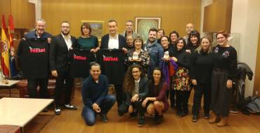 Recepción al elenco de Presas en la Alcaldía