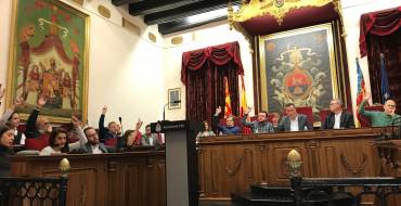 El presupuesto municipal de Elche recibe la aprobación definitiva en el pleno sin ningún voto en contra