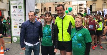 Alrededor de 2.000 personas participan en la III Carrera de AECC