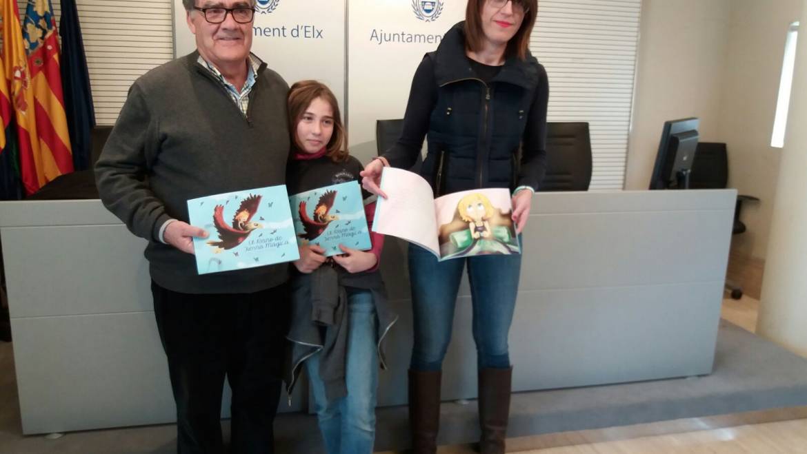 Los colegios de Elche reciben 60 ejemplares del cuento “El reino de la tierra mágica”