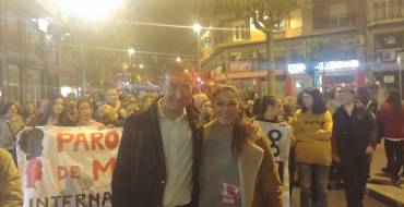 Miembros de la corporación municipal participan en la Manifestación con motivo del Día de la Mujer