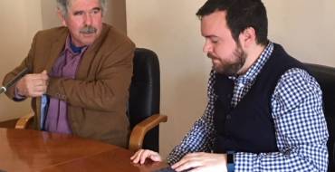 Firma del convenio entre el Ayuntamiento y ASAJA