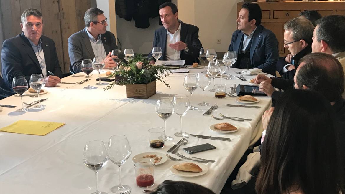 El alcalde participa en un encuentro con el Rotary Club Elche Illice