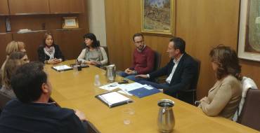 El alcalde y el edil de Comercio reciben a la nueva Asociación de Comerciantes del Centro de Elche