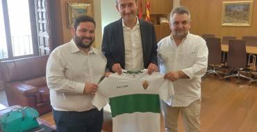 Recepción del alcalde al nuevo presidente de la Federación de Peñas del Elche