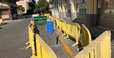 Reparació de la vorera de la plaça de la Fruita