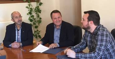 L’Ajuntament signa un conveni de col·laboració amb la Comunitat de Llauradors i Ramaders