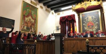 El ple aprova una moratòria de 90 dies en el projecte de conversió en zona de vianants de la Corredora