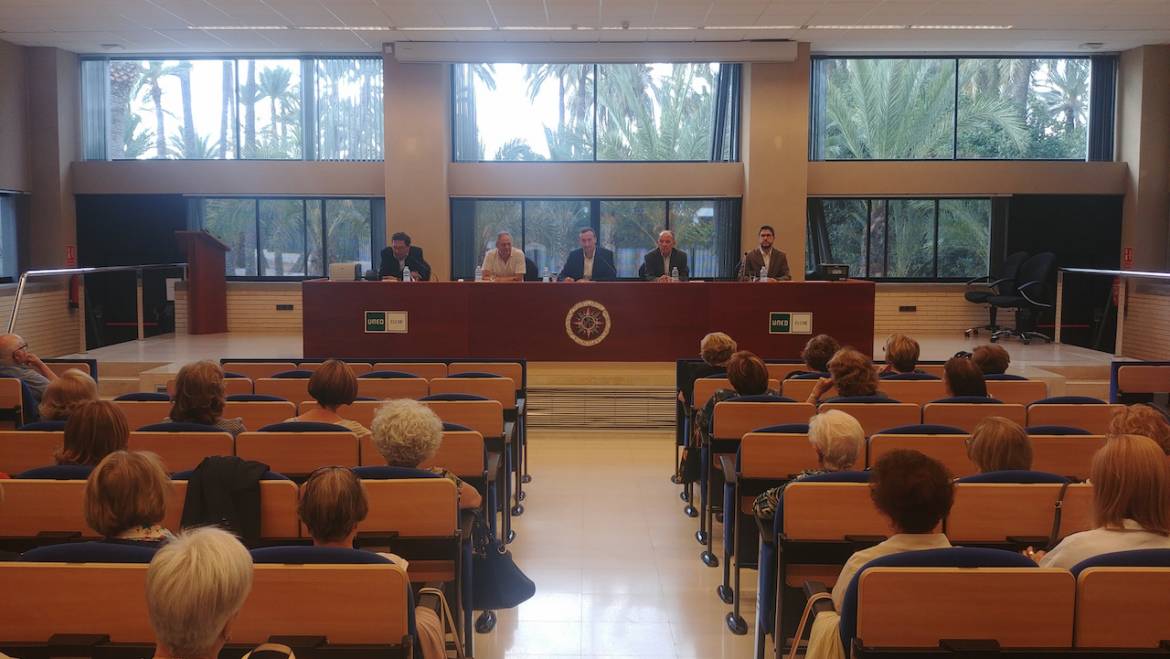 Acte de clausura del curs de majors de la UNED