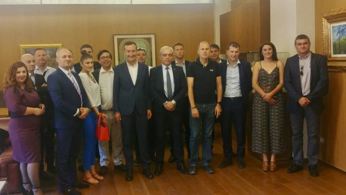 Reunión con representantes de ciudades de Macedonia y con técnicos de la Fundación FINNOVA.