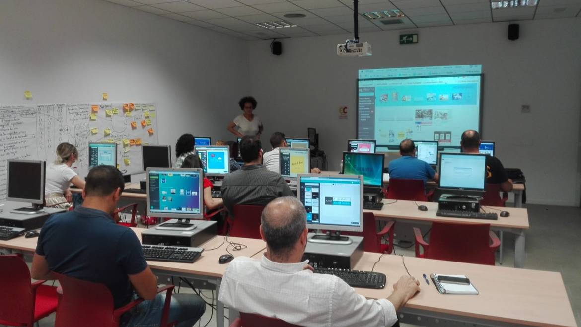 Visitelche y el Centro De Turismo de Interior han  organizado un concurso formativo sobre Canva y diseño de posts atractivos para RRSS y Blogs