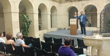 La biblioteca Pedro Ibarra acoge una exposición para promover la producción y el consumo responsables