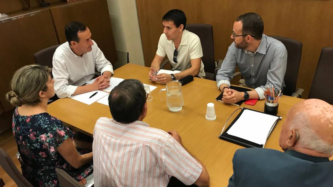 El alcalde propone vincular la Cátedra San Crispín con el Campus Tecnológico y el Centro de Diseño y Moda del Calzado
