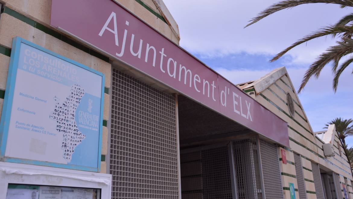 L’Ajuntament rep l’autorització de Costes per a executar la tanca de l’hotel dels Arenals