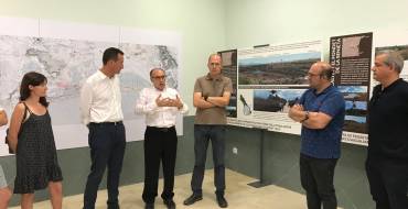 El Centro Social de El Altet acoge una exposición sobre la vía ciclista y peatonal entre Agua Amarga y el Clot de Galvany que prevé el Pativel
