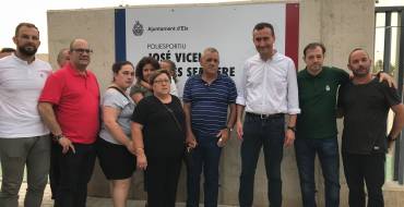 El poliesportiu de la Baia ja porta el nom de José Vicente Quiles