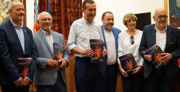 Presentació de la revista de Moros i Cristians, de les mantenidores i de Jaume I