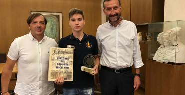 Recepción al joven deportista ilicitano Hugo Arillo